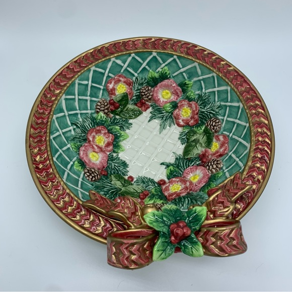 Fitz and Floyd Christmas Candy Bowl 1996 Wreath Mistletoe Floral Hand Painted - Picture 2 of 8